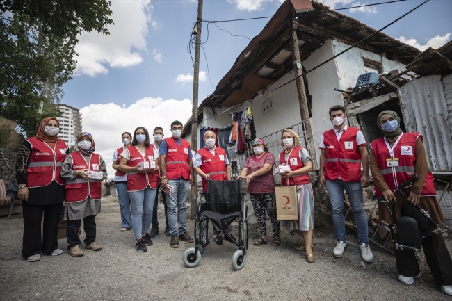 Türk Kızılayı kurban eti dağıtımına başladı